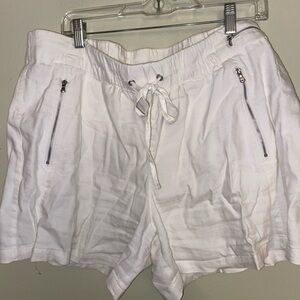 INC International Concepts Women's White Cargo Shorts